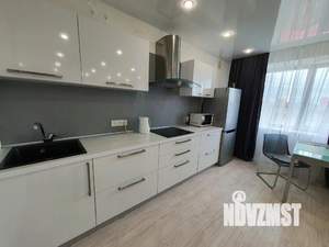 1-к квартира, посуточно, 52м2, 1/1 этаж