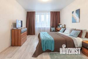 1-к квартира, посуточно, 38м2, 4/10 этаж