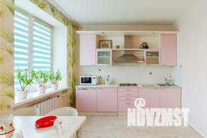 1-к квартира, посуточно, 40м2, 8/10 этаж