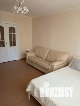 1-к квартира, посуточно, 37м2, 3/9 этаж