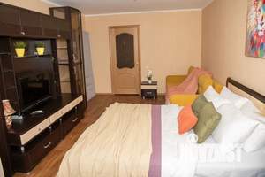 1-к квартира, посуточно, 42м2, 8/10 этаж