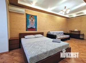 1-к квартира, посуточно, 42м2, 10/18 этаж