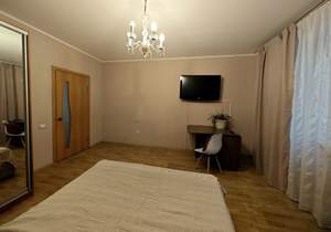 3-к квартира, на длительный срок, 114м2, 3/7 этаж