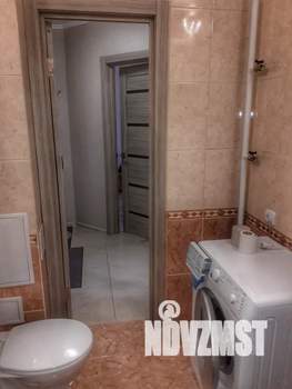 1-к квартира, посуточно, 37м2, 3/10 этаж