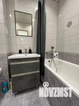 1-к квартира, посуточно, 39м2, 9/16 этаж