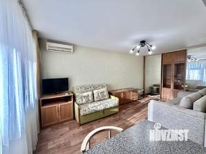 Студия квартира, посуточно, 38м2, 15/16 этаж