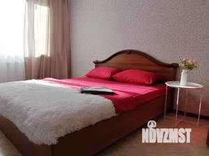 1-к квартира, посуточно, 40м2, 3/25 этаж
