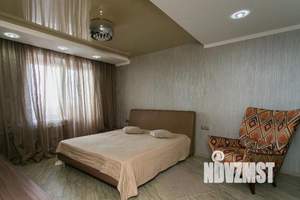 1-к квартира, посуточно, 54м2, 1/1 этаж