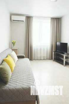 2-к квартира, посуточно, 70м2, 7/25 этаж