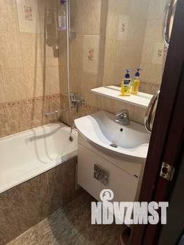 2-к квартира, посуточно, 50м2, 1/9 этаж