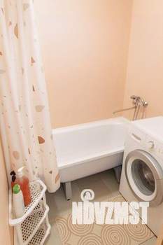 2-к квартира, посуточно, 46м2, 1/1 этаж