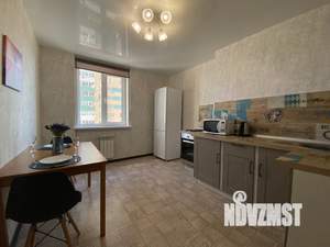 1-к квартира, посуточно, 45м2, 10/25 этаж