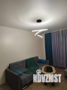 Студия квартира, посуточно, 36м2, 13/23 этаж