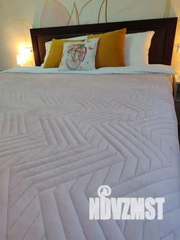 1-к квартира, посуточно, 38м2, 2/10 этаж