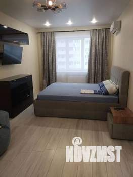 1-к квартира, посуточно, 39м2, 12/22 этаж