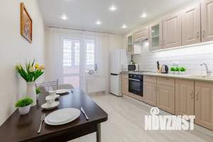 1-к квартира, посуточно, 44м2, 9/25 этаж