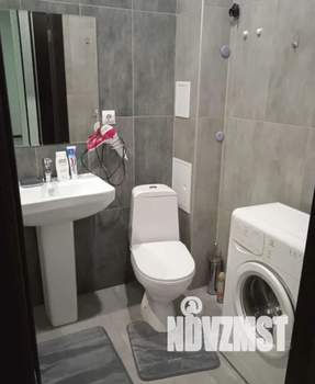 Студия квартира, посуточно, 40м2, 16/21 этаж