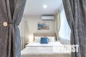 1-к квартира, посуточно, 42м2, 18/30 этаж