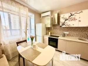 1-к квартира, посуточно, 50м2, 15/16 этаж