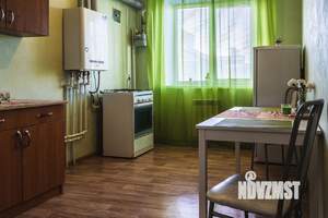 1-к квартира, посуточно, 34м2, 3/3 этаж
