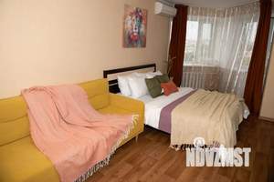 1-к квартира, посуточно, 42м2, 8/10 этаж