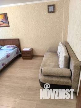 1-к квартира, посуточно, 35м2, 7/9 этаж