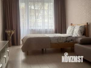 1-к квартира, посуточно, 38м2, 2/9 этаж