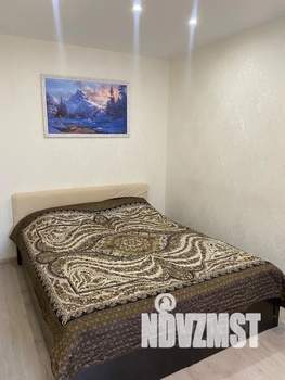 1-к квартира, посуточно, 40м2, 9/16 этаж