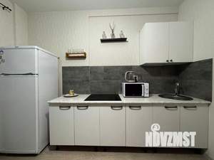 1-к квартира, посуточно, 37м2, 1/1 этаж