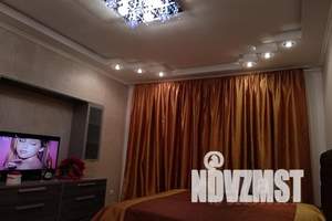 1-к квартира, посуточно, 60м2, 5/19 этаж