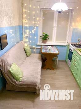 1-к квартира, посуточно, 35м2, 1/12 этаж