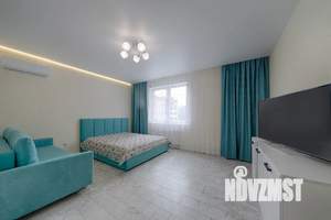 1-к квартира, посуточно, 40м2, 3/25 этаж