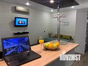 Студия квартира, посуточно, 36м2, 2/8 этаж