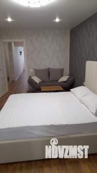 1-к квартира, посуточно, 47м2, 1/1 этаж