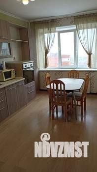 2-к квартира, посуточно, 66м2, 9/10 этаж