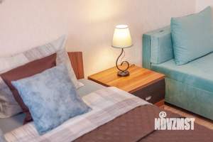 1-к квартира, посуточно, 38м2, 4/10 этаж