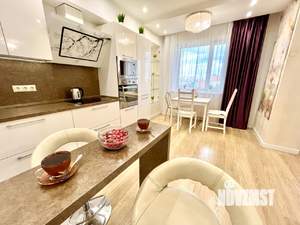 Студия квартира, посуточно, 53м2, 13/24 этаж