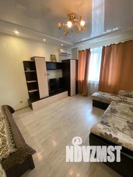 1-к квартира, посуточно, 40м2, 9/16 этаж