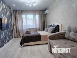 1-к квартира, посуточно, 40м2, 4/10 этаж