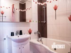 2-к квартира, посуточно, 63м2, 1/1 этаж