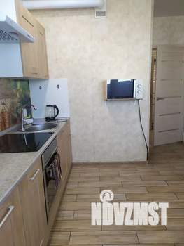 1-к квартира, посуточно, 42м2, 21/25 этаж