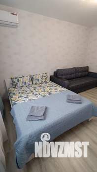 1-к квартира, посуточно, 35м2, 3/16 этаж