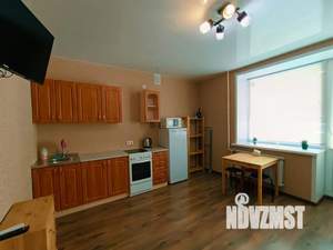 Студия квартира, посуточно, 30м2, 11/18 этаж