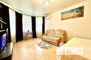 1-к квартира, посуточно, 45м2, 2/10 этаж