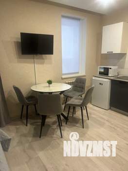 Студия квартира, посуточно, 37м2, 13/25 этаж