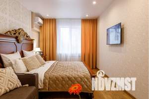 1-к квартира, посуточно, 50м2, 2/13 этаж