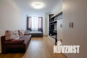 1-к квартира, посуточно, 42м2, 11/18 этаж