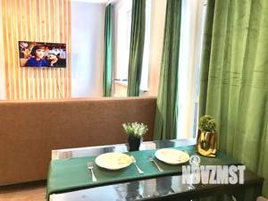 Студия квартира, посуточно, 40м2, 23/25 этаж