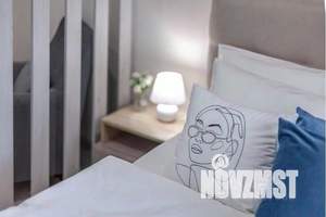 1-к квартира, посуточно, 42м2, 18/30 этаж