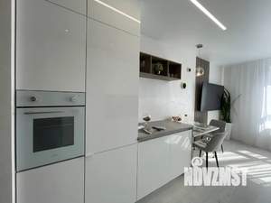 Студия квартира, посуточно, 35м2, 3/21 этаж